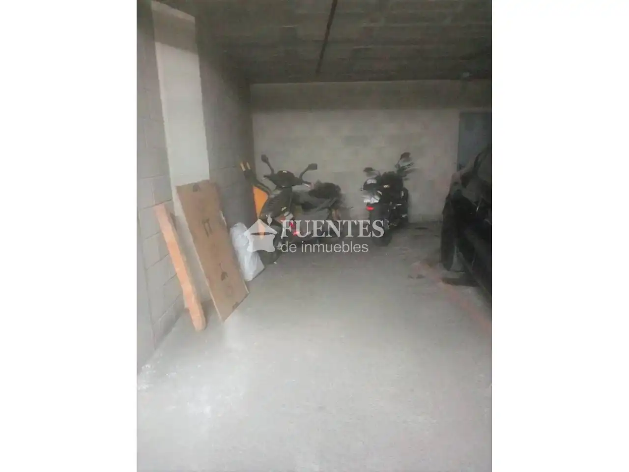 Garatge en venda a Calle Sacerdote Isidro Albert, Benisaudet