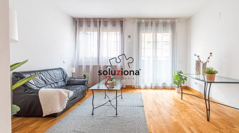 Foto 3 de Pis en venda a Calle César Navarro, El Bercial, Getafe