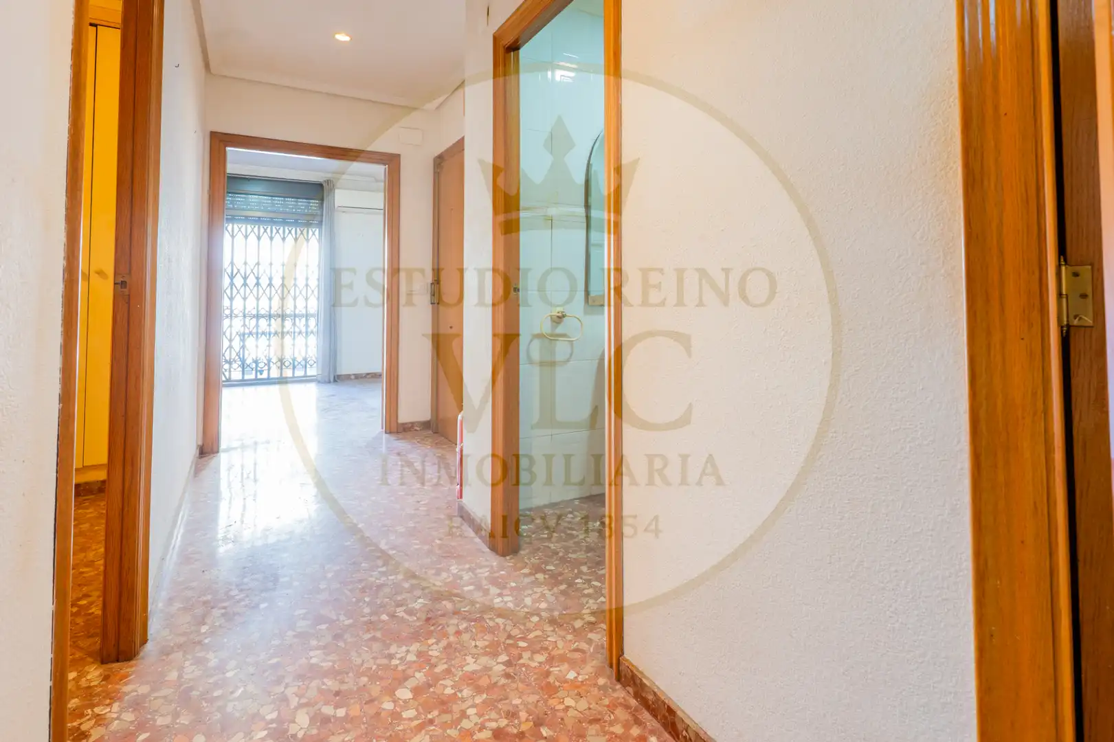Maisonette zum Verkauf in Valencia mit Terrasse und Balkon