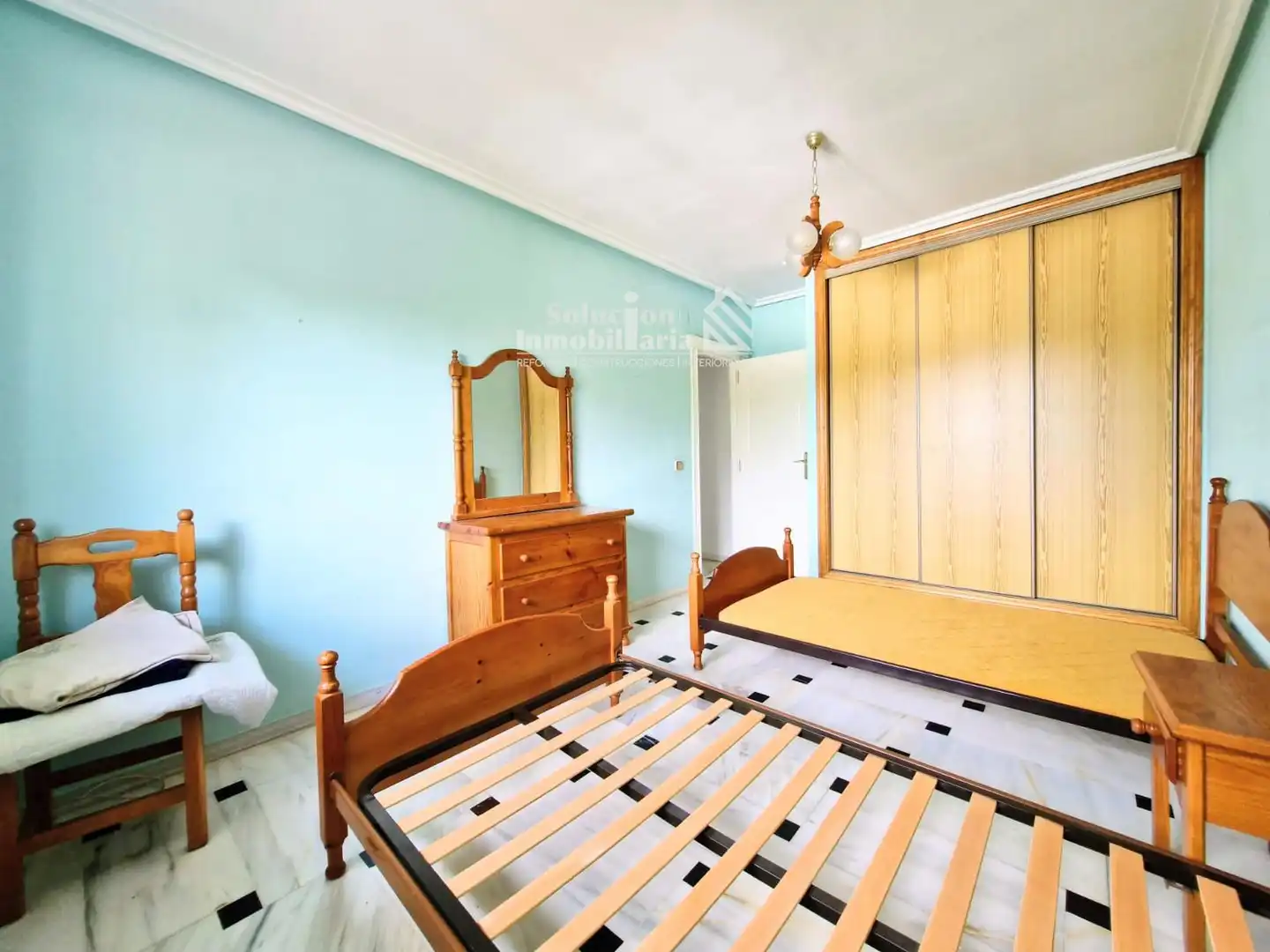 Schlafzimmer von Einfamilien-Reihenhaus zum Verkauf in Alba de Tormes mit Heizung, Abstellraum und Schwimmbad
