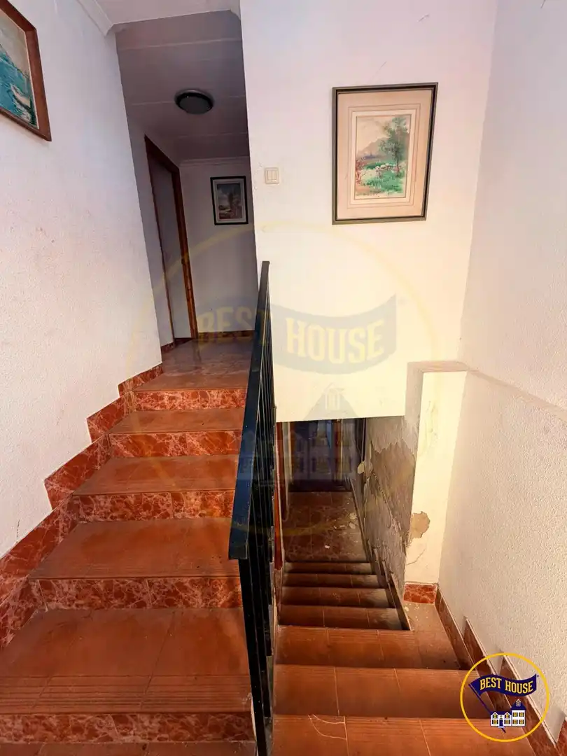Houses for sale in Enguídanos  with Furnished and Balcony