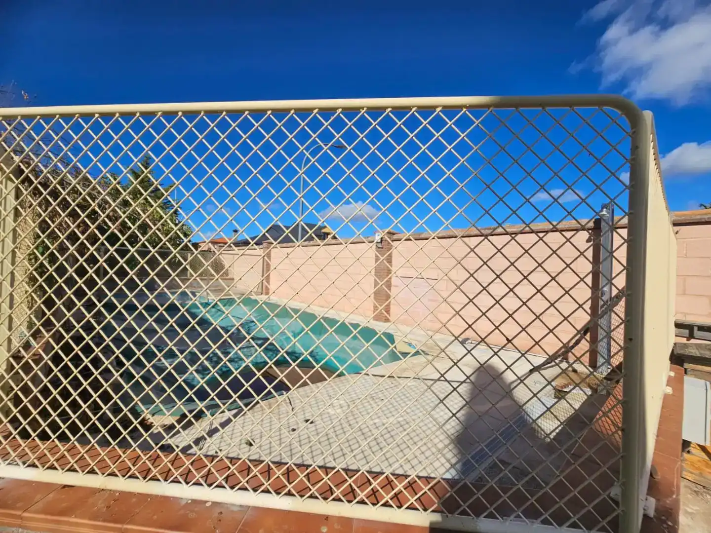 Piscina de Casa o xalet en venda en Navahermosa amb Aire condicionat, Piscina i Balcó