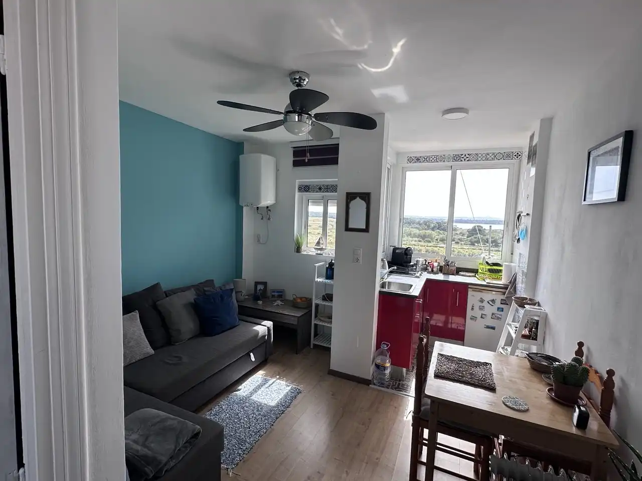 Sala de estar de Estudio en venta en Torrevieja con Calefacción, Amueblado y Horno