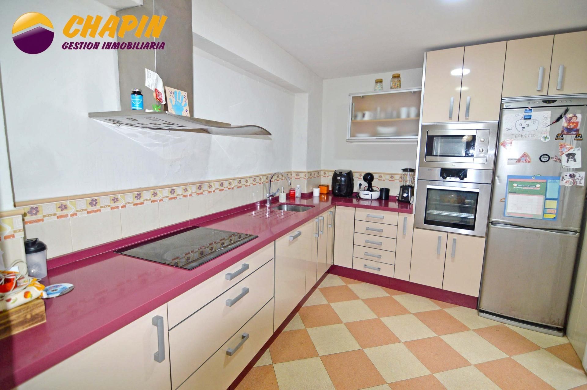 Cuina de Casa o xalet en venda en Jerez de la Frontera amb Aire condicionat, Terrassa i Balcó