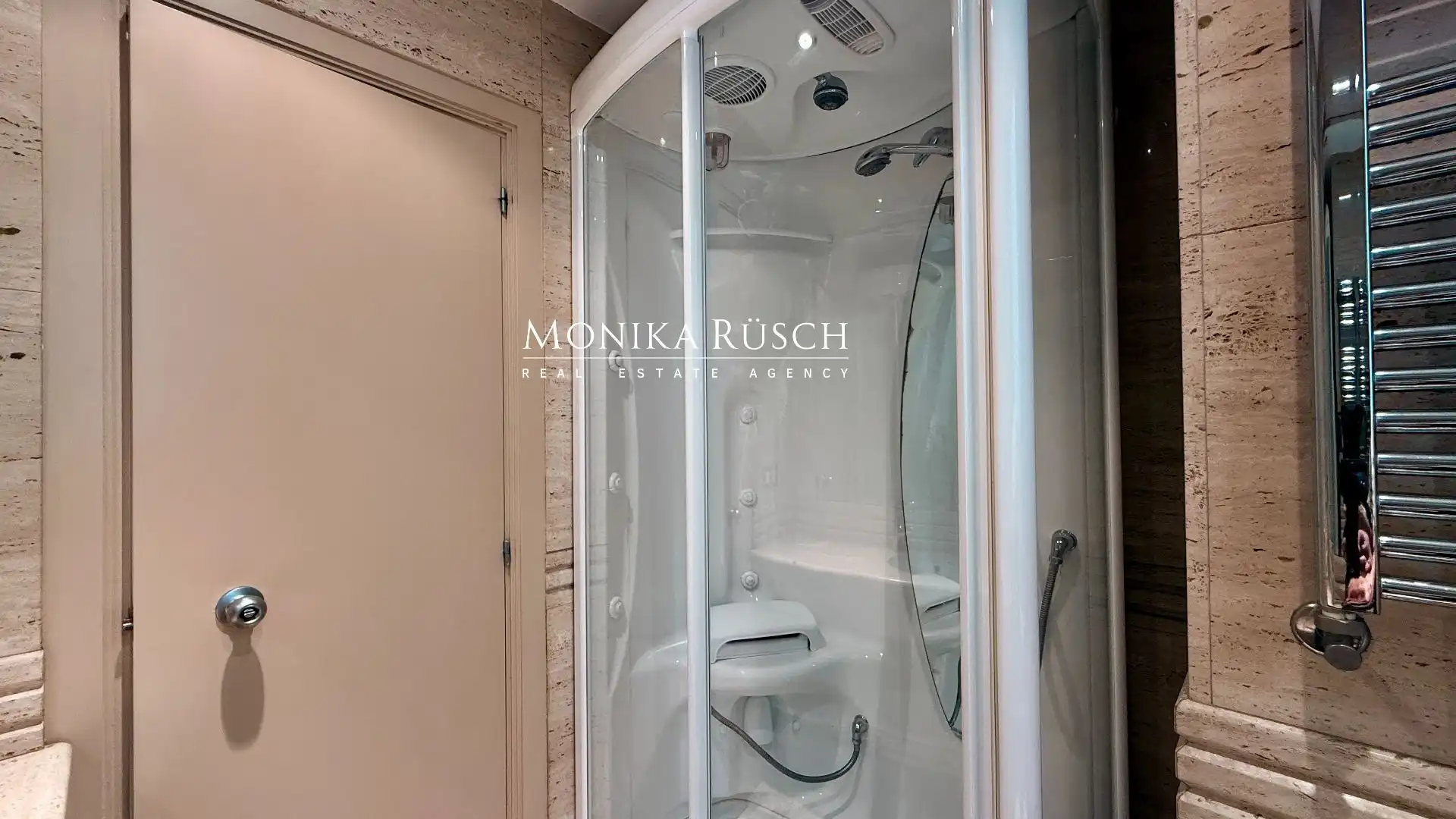 Baño de Piso en venta en Barcelona con Calefacción, Terraza y Trastero