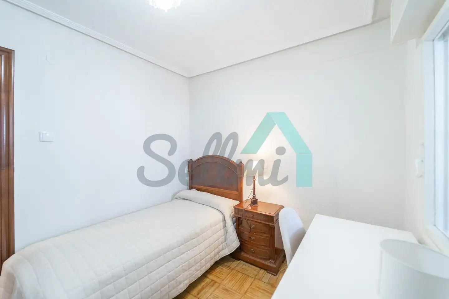 Schlafzimmer von Wohnung zur untervermieten in Oviedo  mit Heizung, Parkett und Terrasse