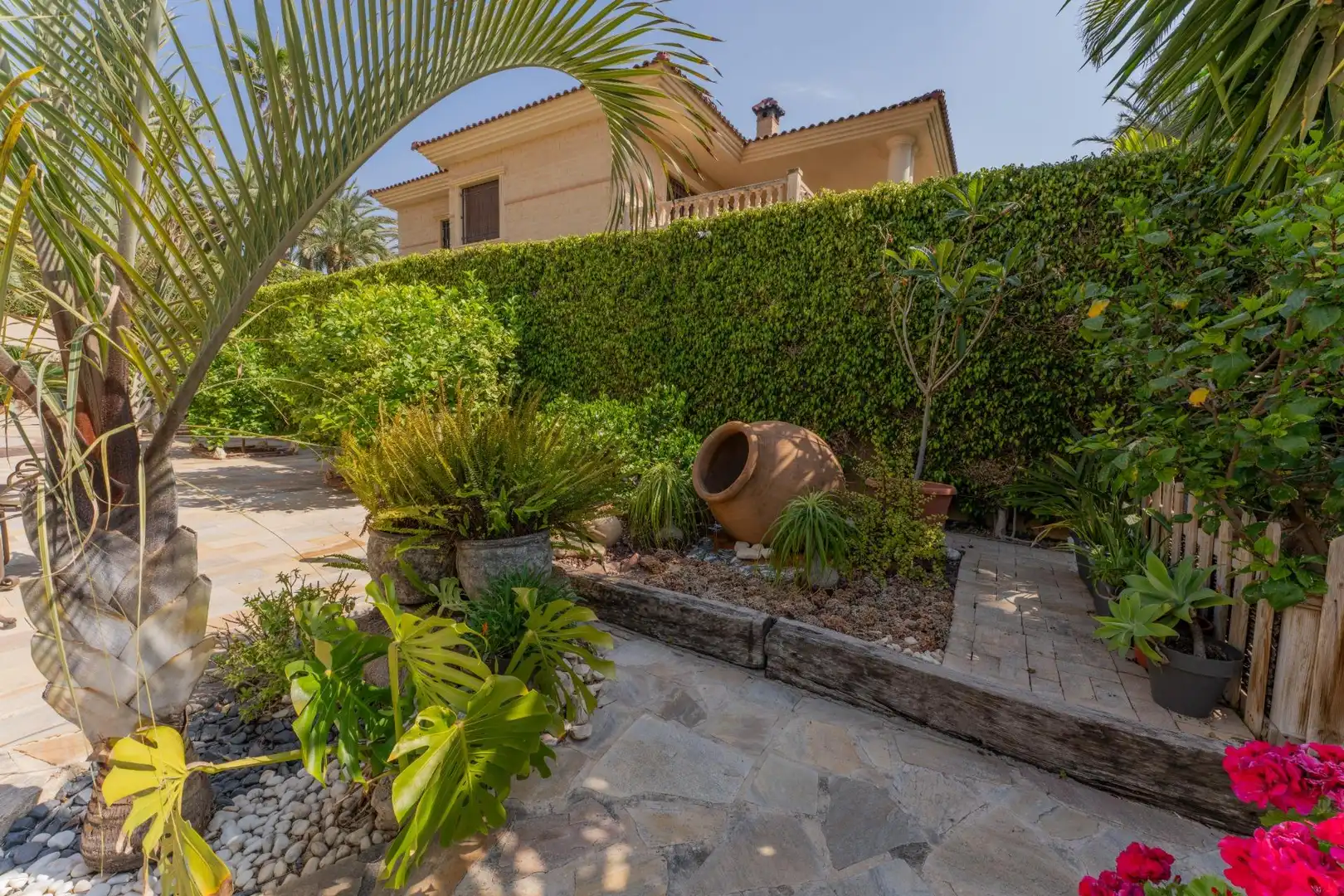 Garden of Houses for sale in Elche / Elx  with Air Conditioner, Heating and Private garden