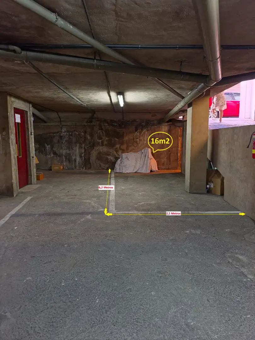Einzelparkplatz zum Verkauf in Carrer de la Rosa