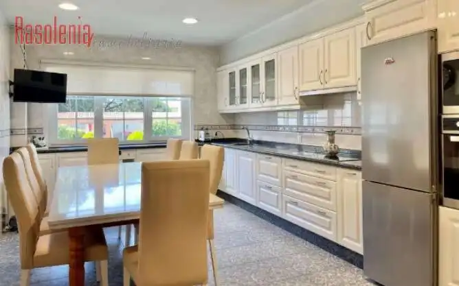 Chalet con terraza en venta en Perillo, imagen 5