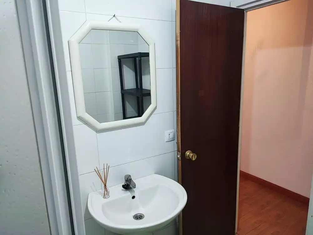 Baño de Piso en venta en Santander con Calefacción, Parquet y Terraza