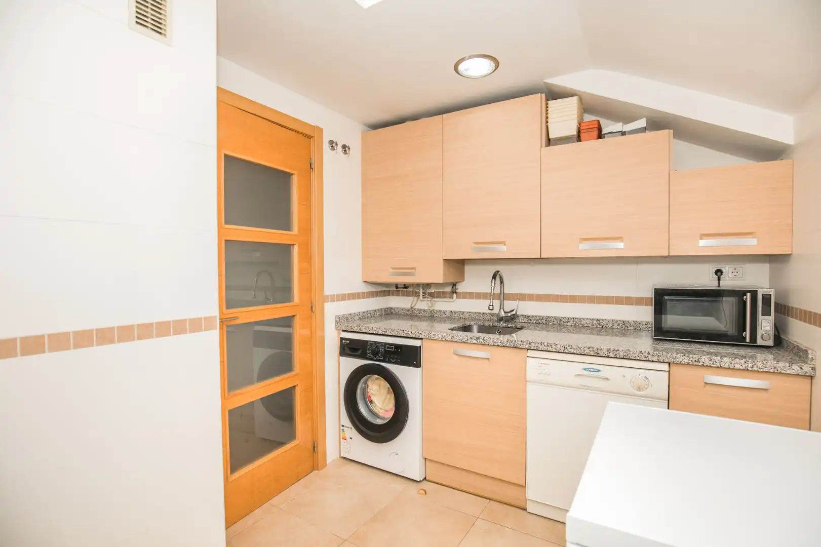 Cocina de Piso en venta en Ávila con Calefacción, Terraza y Trastero