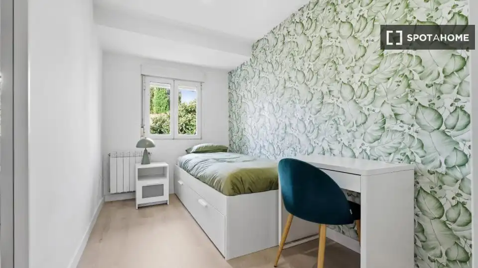 Room in Tres Olivos - Valverde