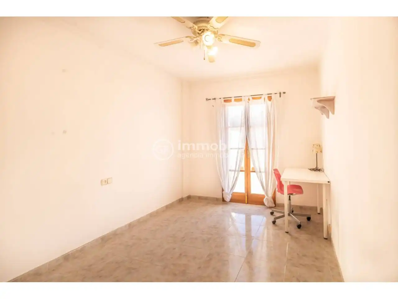 Habitación de Piso de alquiler en Alaró con Aire acondicionado, Terraza y Amueblado