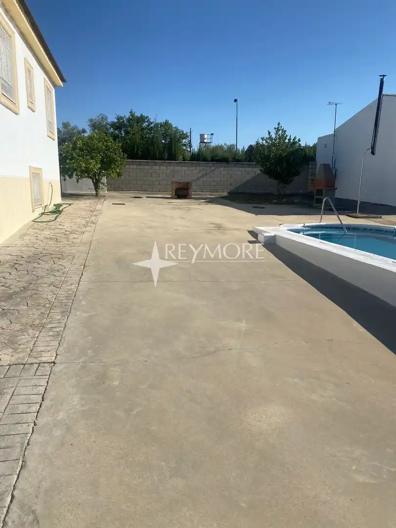 Houses for sale in El Higuerón