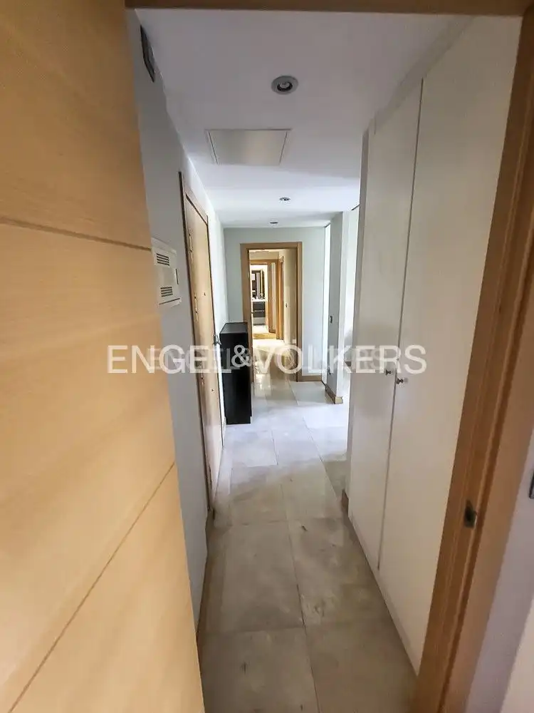 Flat for rent in Madrid  with Air Conditioner, Heating and Private garden