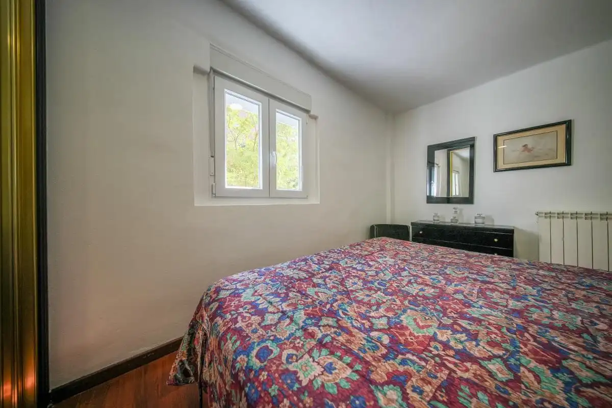 Bedroom of Flat for sale in Madrid  with Heating, Private garden and Terrace