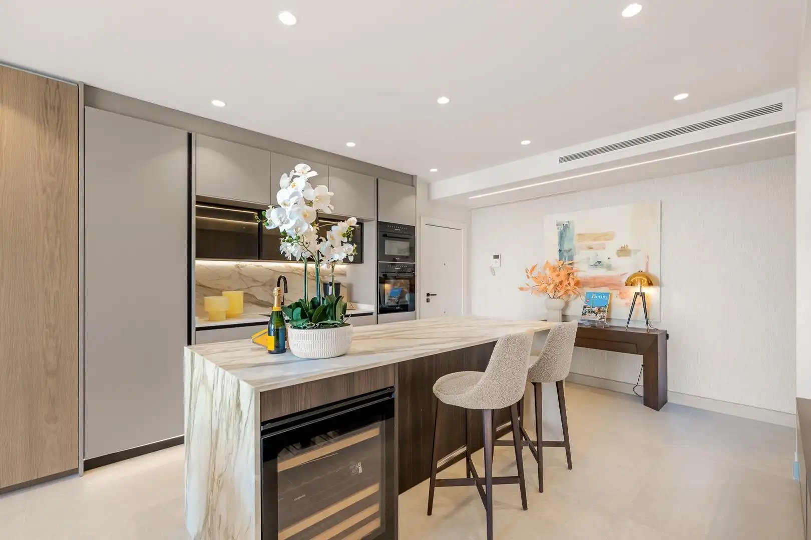 Kitchen of Apartments for sale in Estepona  with Air Conditioner, Terrace and Storage room