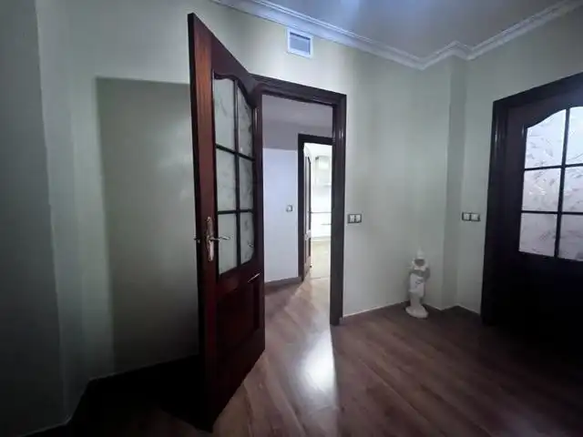 Houses for rent in Algeciras  with Air Conditioner, Heating and Alarm