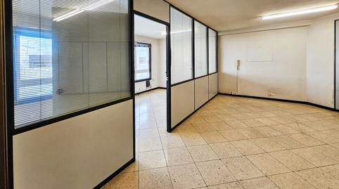 Foto 3 von Geschaftsraum zur Miete in Ronda de Outeiro, 97, Los Castros - Castrillón, A Coruña Capital