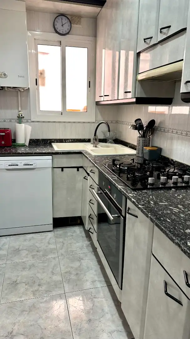 Cocina de Planta baja en venta en Barcelona con Aire acondicionado, Calefacción y Terraza