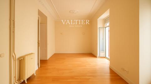 Foto 2 von Wohnung zum Verkauf in General Ora, Lista,  Madrid Capital