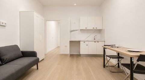 DISEÑO Y FUNCIONALIDAD · UN ESPACIO COMPLETAMENTE RENOVADO EN VILADECANS