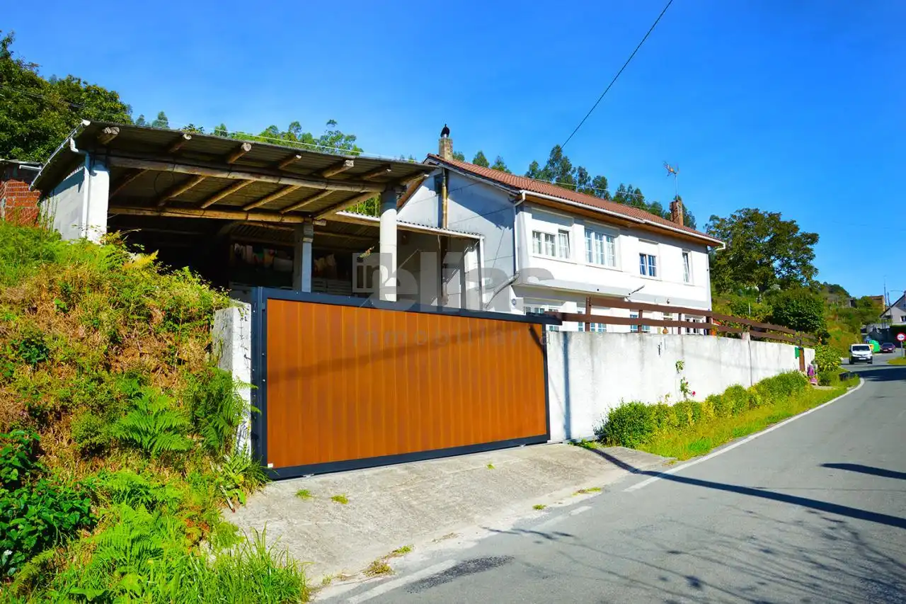 Exterior view of Houses for sale in Cabana de Bergantiños  with Heating and Private garden