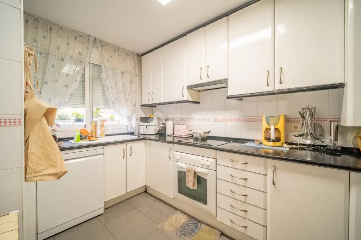 Cocina de Casa adosada en venta en Rivas-Vaciamadrid con Aire acondicionado, Calefacción y Jardín privado