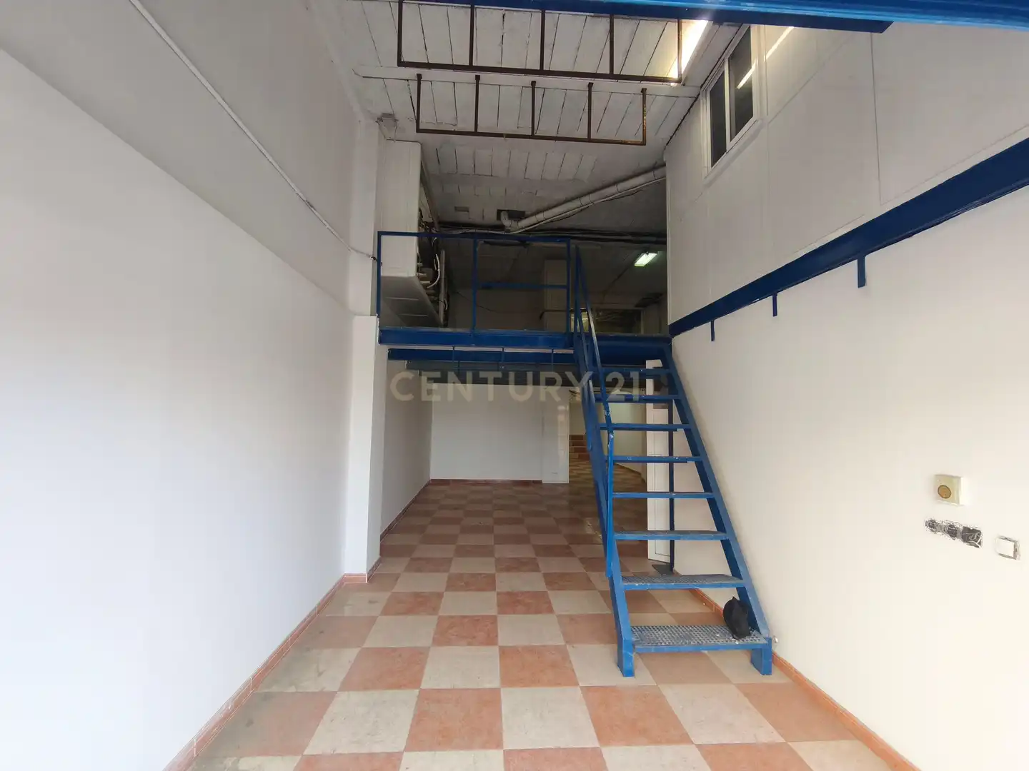 Commercial properties for sale in Mijas  with Air Conditioner and Alarm