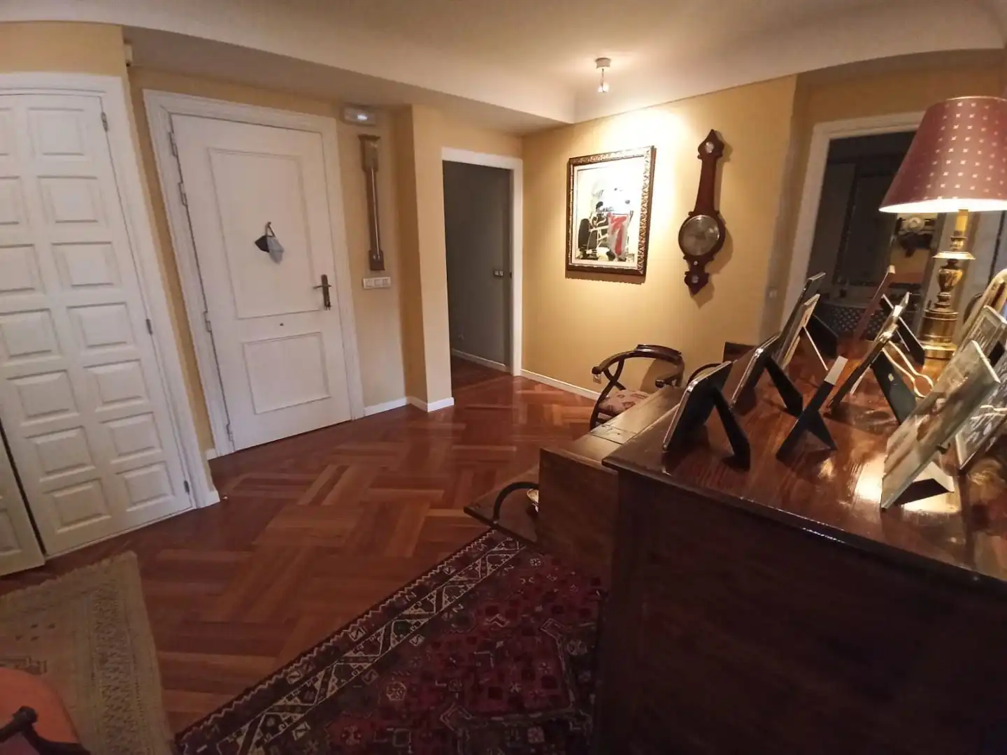 Wohnung zum Verkauf in Burgos mit Heizung und Parkett