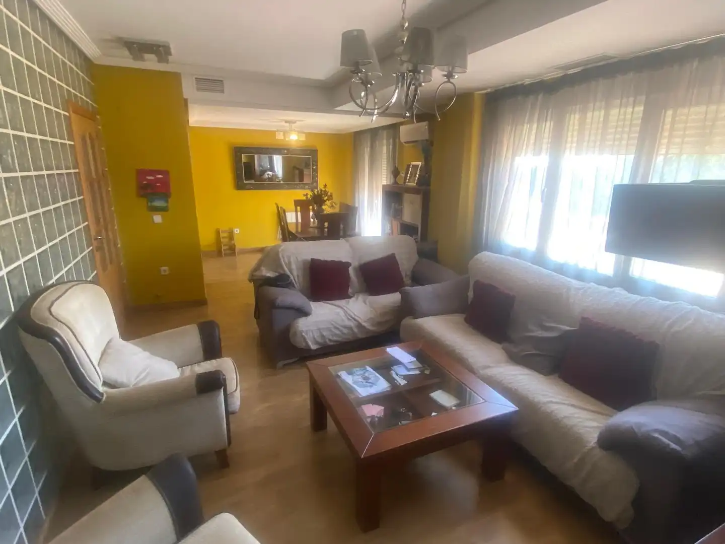 Sala d'estar de Casa o xalet en venda en Poblete amb Aire condicionat, Calefacció i Terrassa