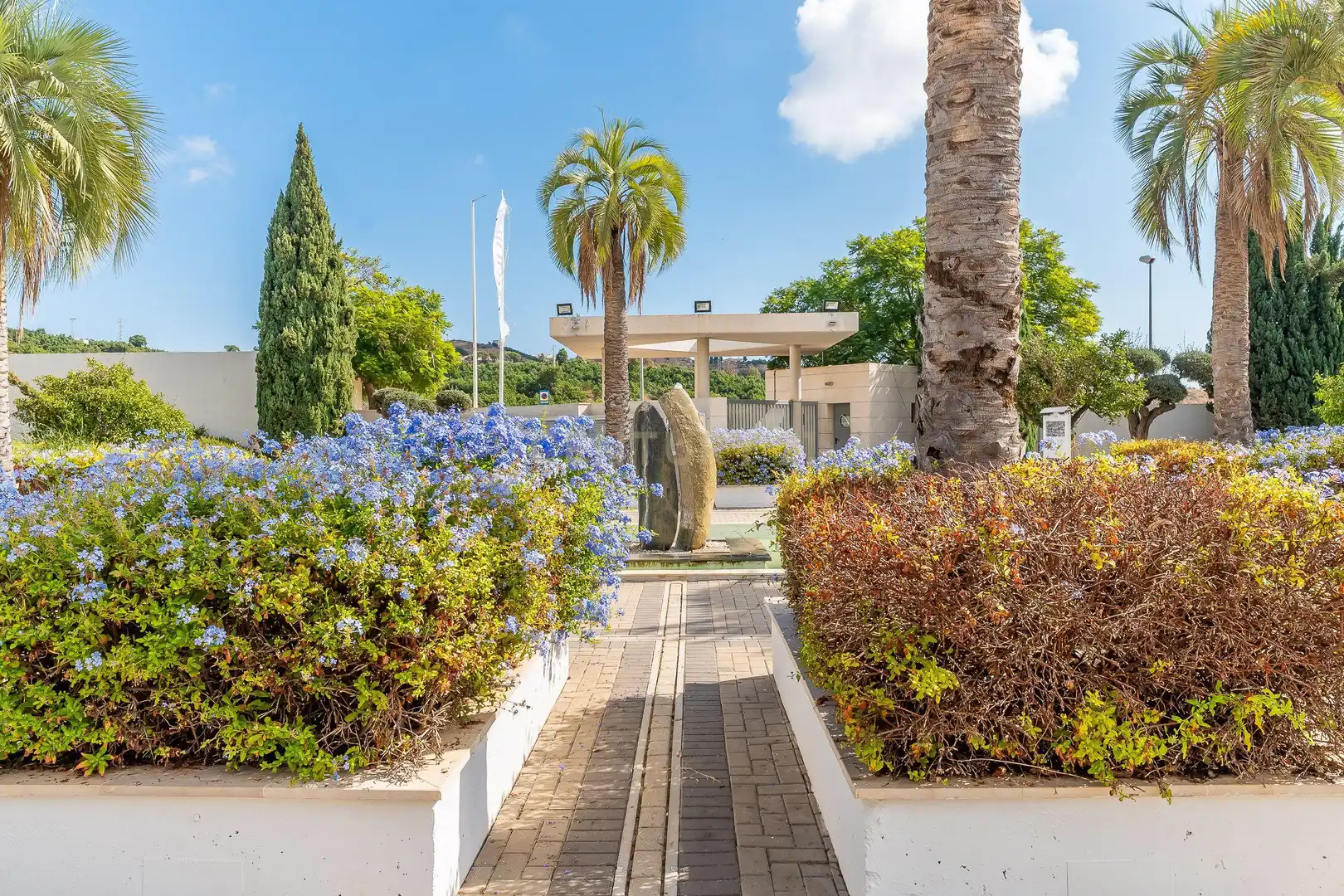 Exterior view of Apartments for sale in Mijas  with Air Conditioner and Swimming Pool