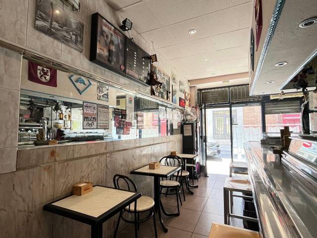 Local comercial en Venta en Melchor Cano en Casa de Campo