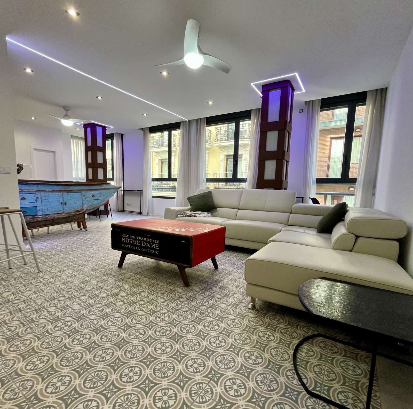 Living room of Study to share in  Valencia Capital  with Air Conditioner, Heating and Terrace