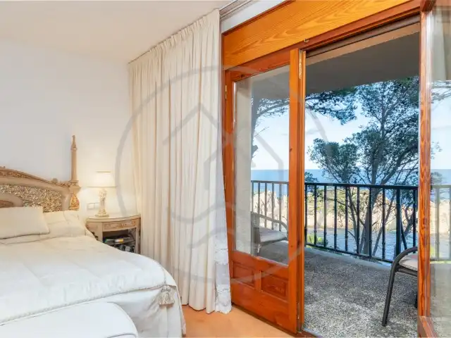 Schlafzimmer von Haus oder Chalet zum Verkauf in Palafrugell mit Klimaanlage, Heizung und Privatgarten