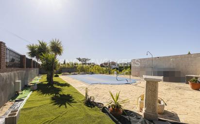 Piscina de Casa o xalet en venda en El Casar amb Aire condicionat, Calefacció i Jardí privat