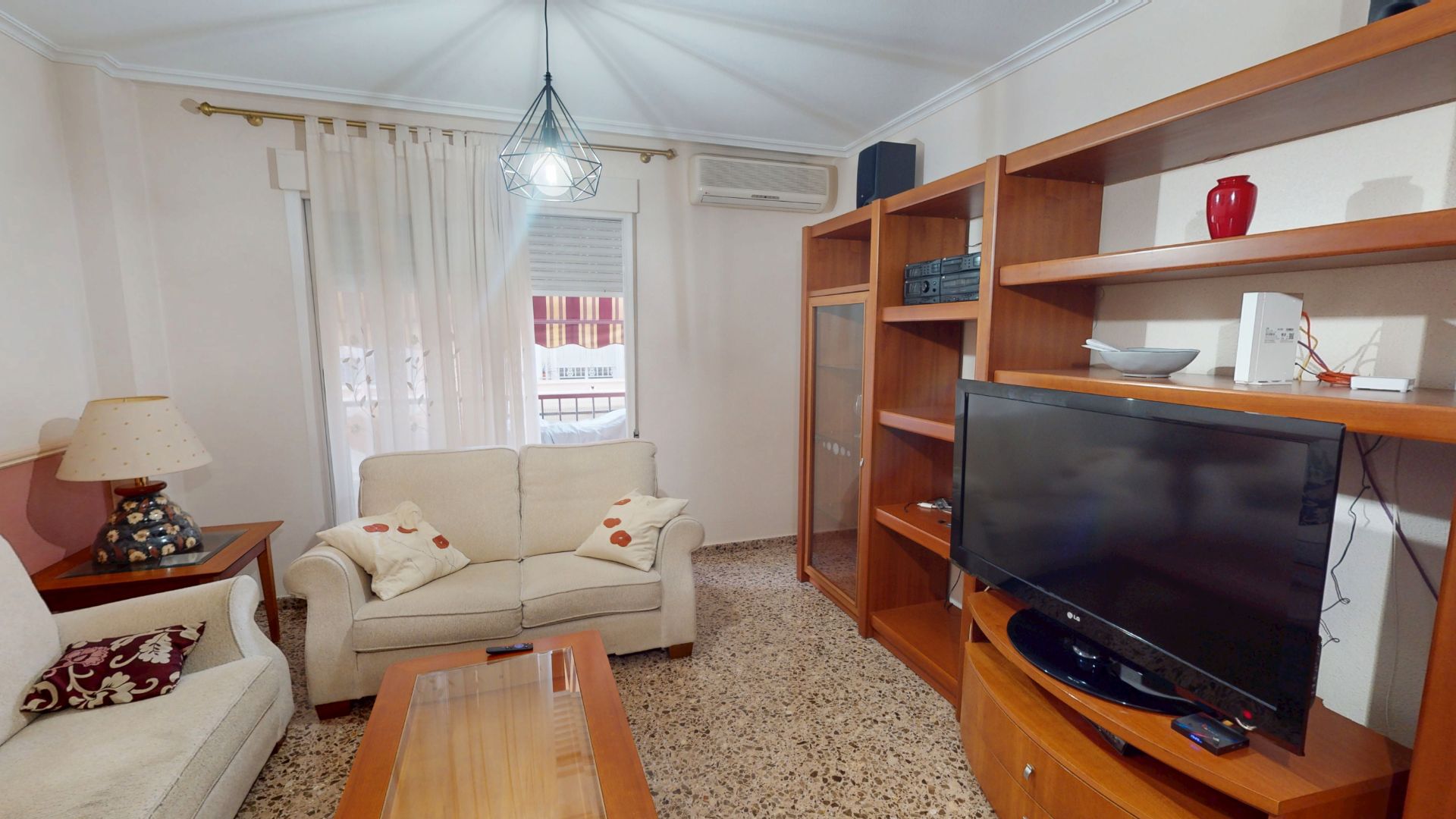 Living room of Flat for sale in Elche / Elx  with Air Conditioner, Furnished and Balcony