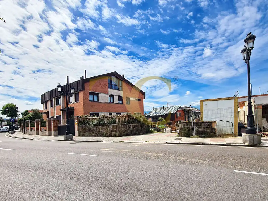 Vista exterior de Residencial en venda en Oviedo 