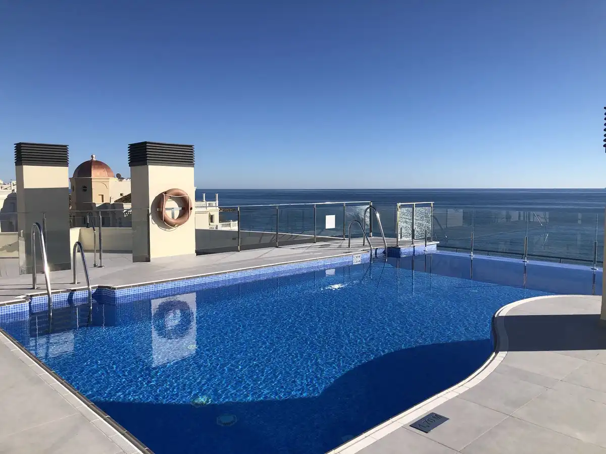 Piscina de Apartamento en venta en Estepona con Aire acondicionado, Terraza y Amueblado