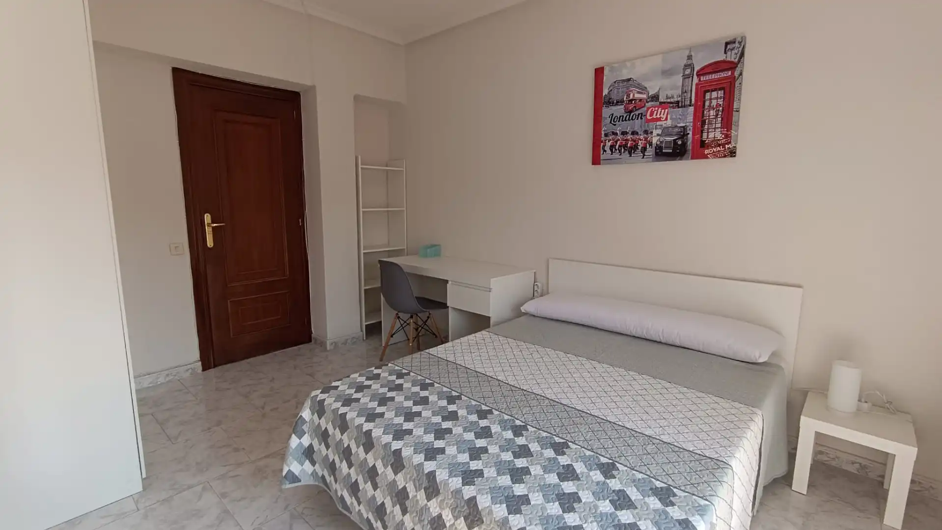 Schlafzimmer von Wohnung zur Miete in Salamanca mit Heizung, Möbliert und Waschmaschine