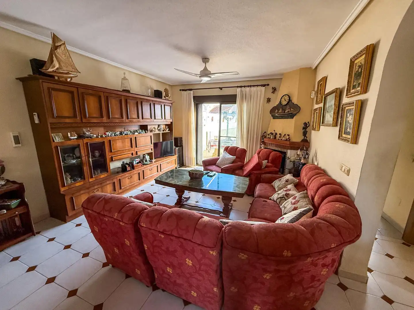 Semi-detached house with pool for sale in SALVADOR DALI, imagen 10