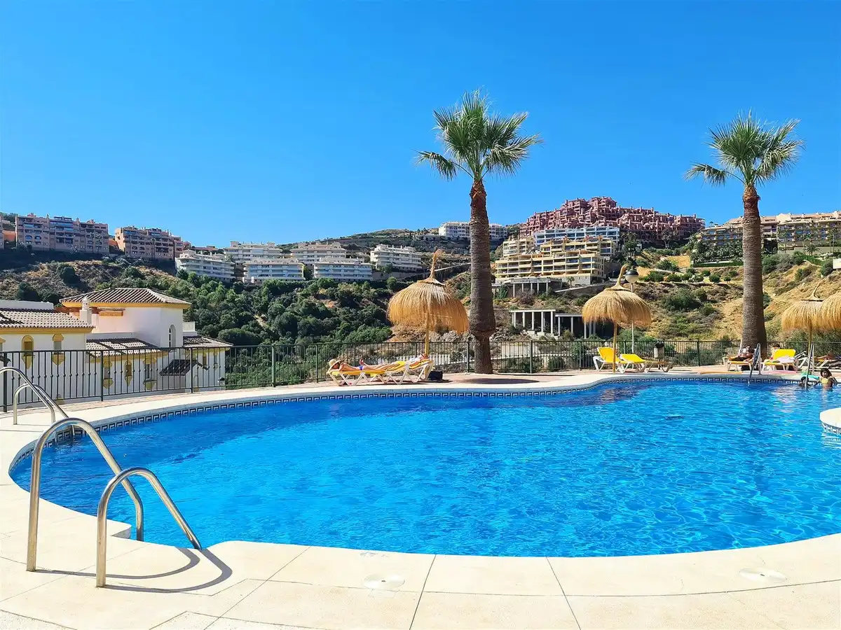 Swimming pool of Apartments for sale in Mijas  with Air Conditioner, Heating and Terrace