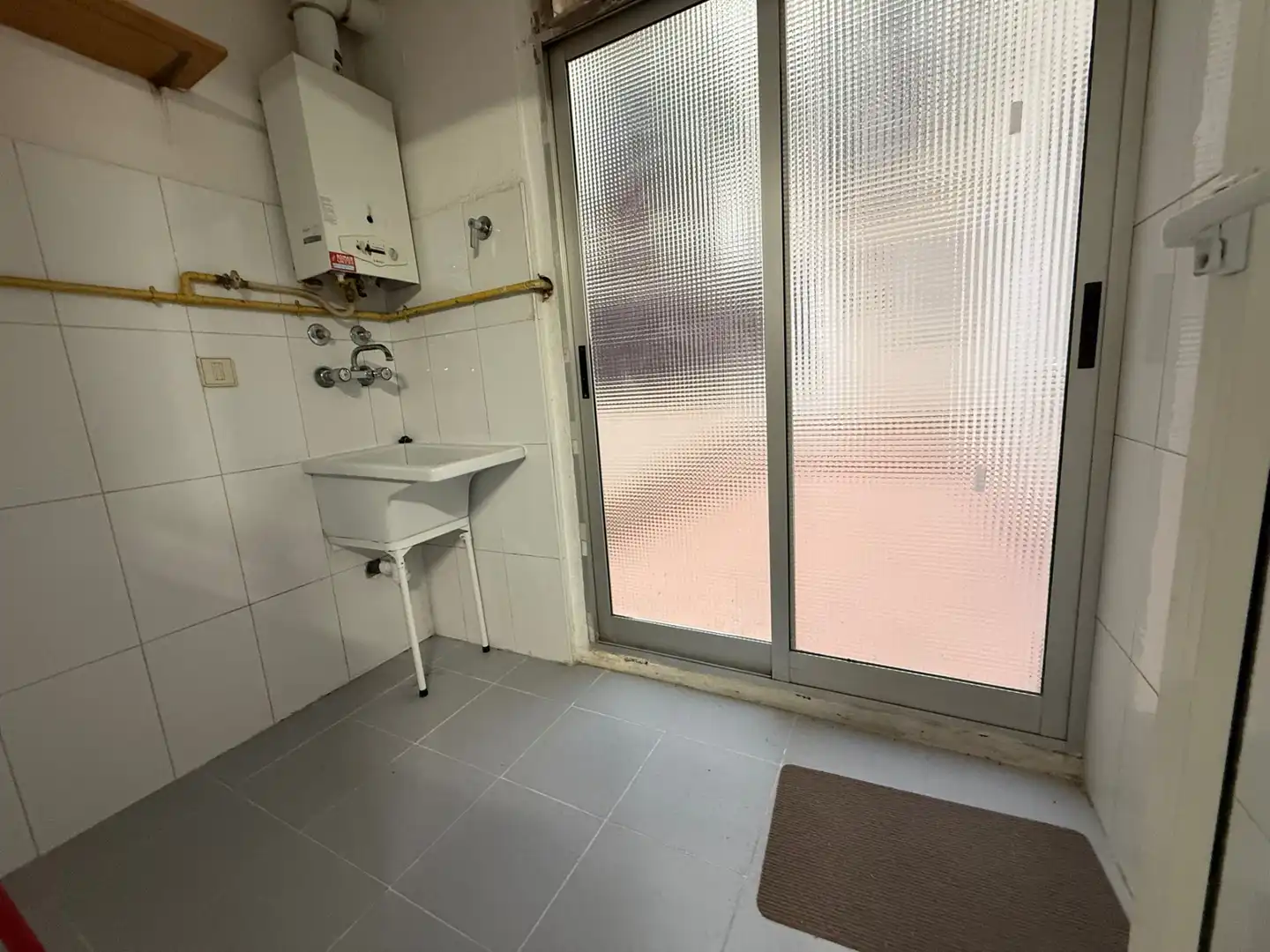 Badezimmer von Wohnung zum Verkauf in Paterna mit Terrasse und Ofen