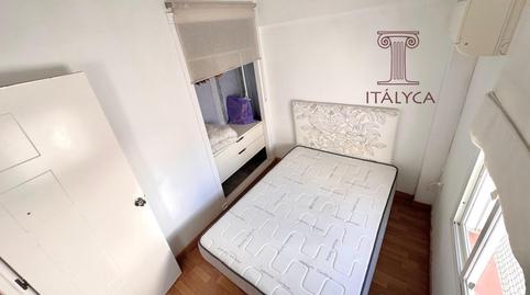 Foto 3 de Piso de alquiler en  Imaginero Castillo Lastrucci, Sevilla, San Vicente,  Sevilla Capital