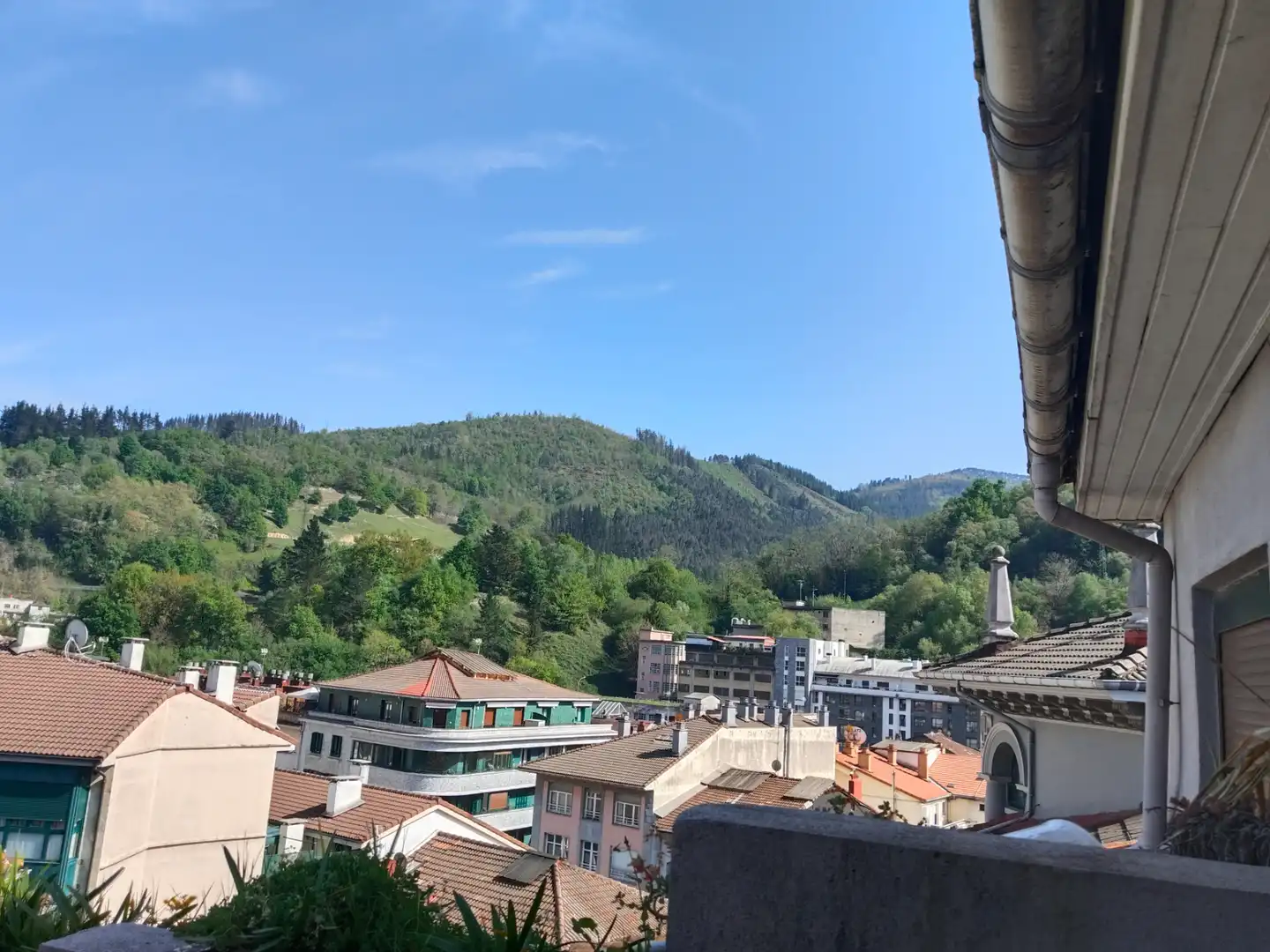 Außenansicht von Wohnung zum Verkauf in Eibar mit Terrasse