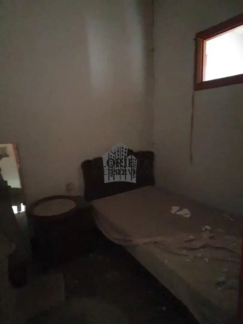 Dormitori de Casa adosada en venda en Vigo  amb Calefacció, Terrassa i Traster