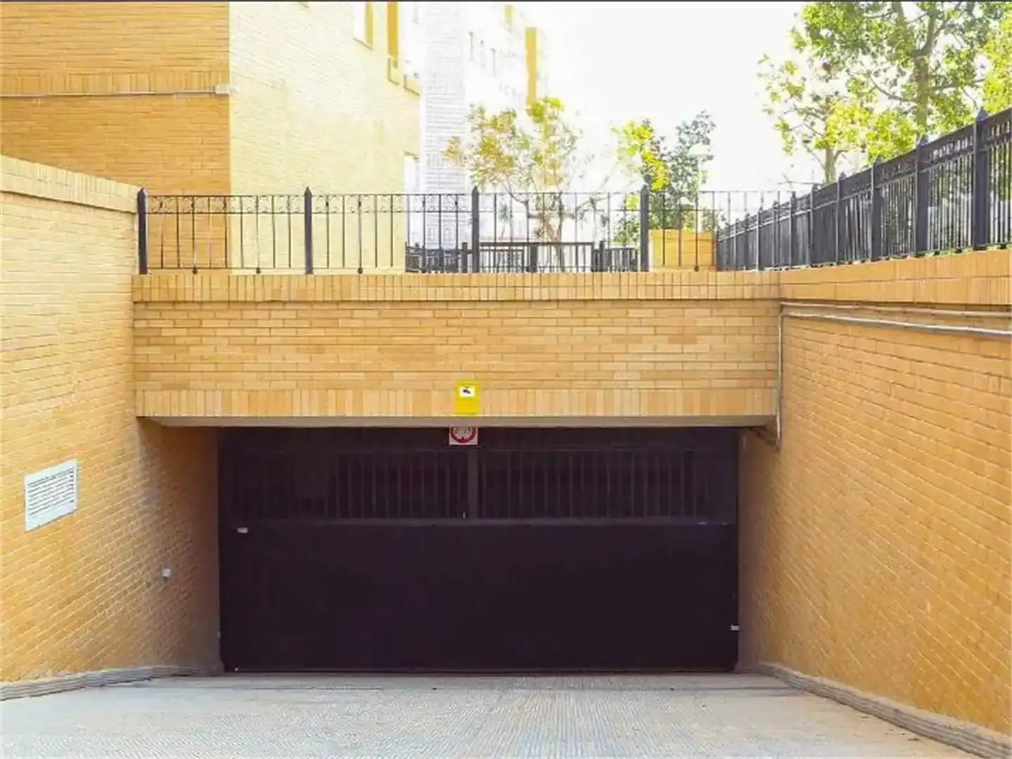 Parkplatz von Dachboden zur Miete in Oropesa del Mar / Orpesa mit Klimaanlage und Schwimmbad