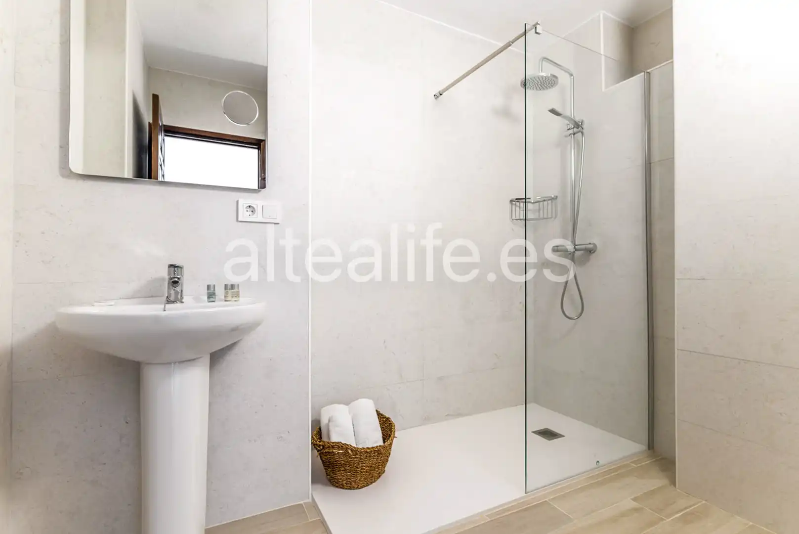 Baño de Apartamento en venta en Altea con Aire acondicionado, Terraza y Trastero