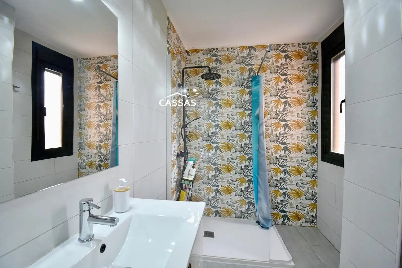 Bathroom of Detached homes for sale in Torrejón de Ardoz  with Air Conditioner, Heating and Private garden