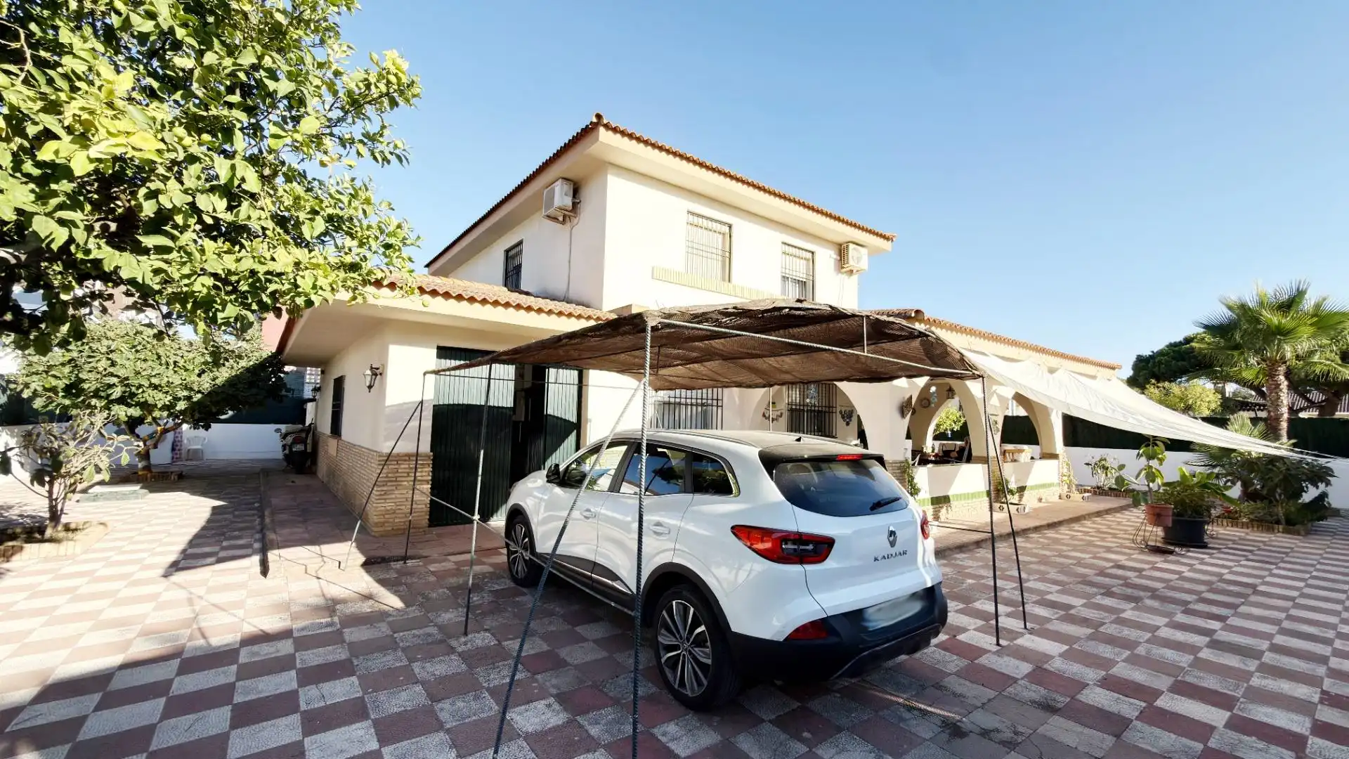 Exterior view of Houses for sale in Islantilla  with Air Conditioner, Private garden and Terrace